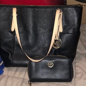 Michael Kors Jet Set tote&matching wristlet wallet